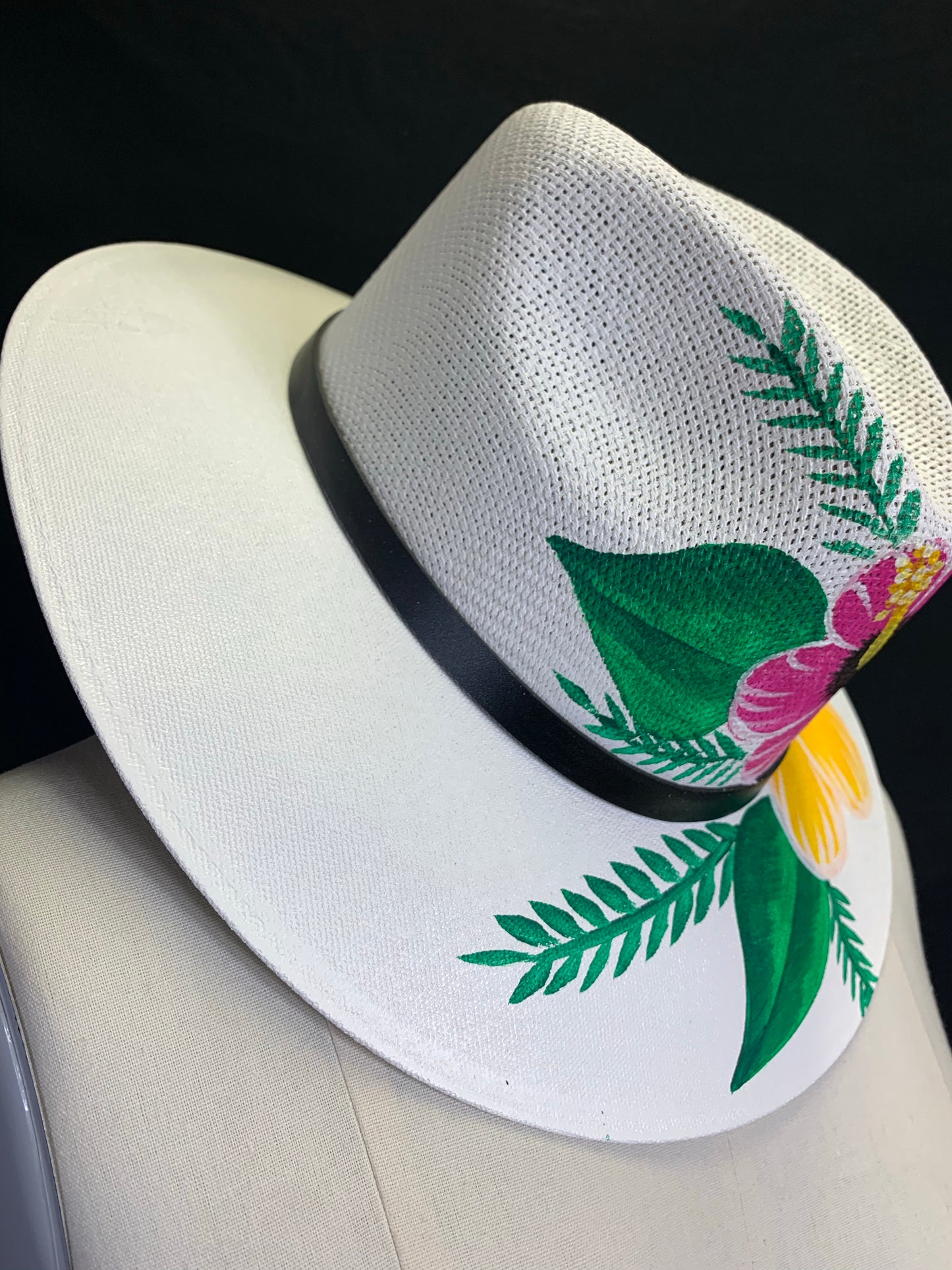 Jardín Tropical Sombrero Pintado, Tropical Garden Hand Painted Hat