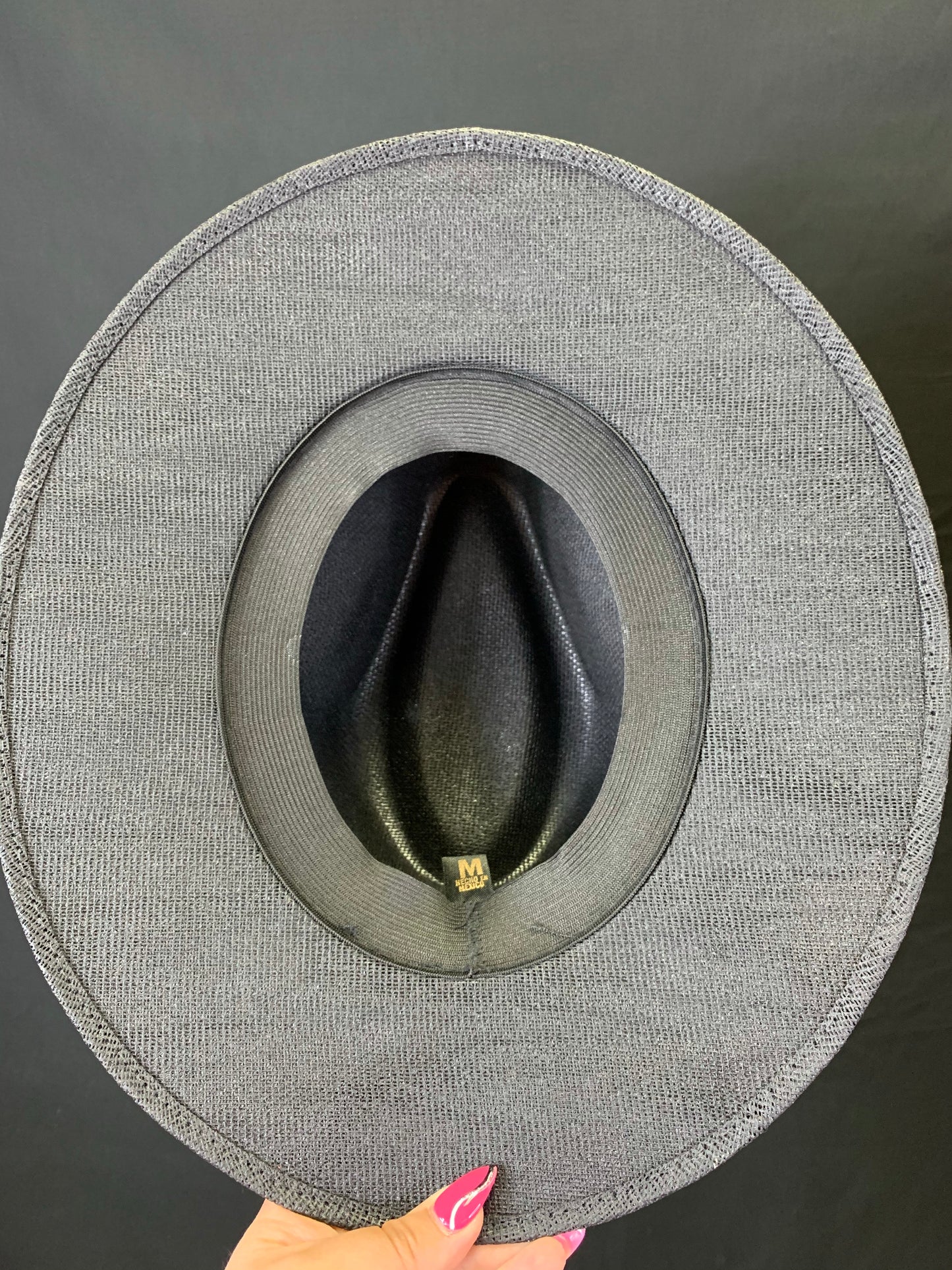 Sombrero Mexicano Con Banda de Piel Negra, Mexican Hat with Black leather Band