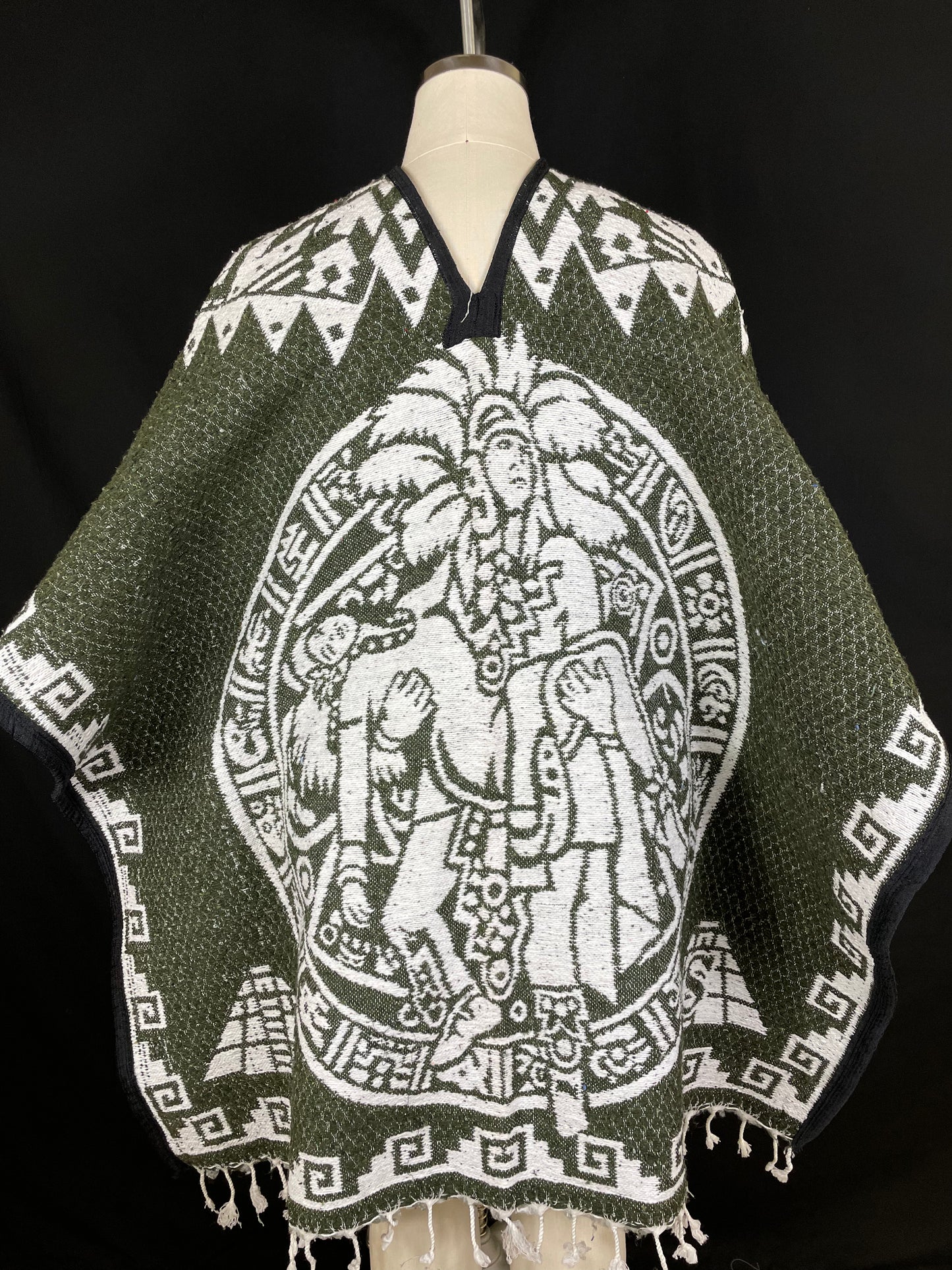 Azteca Mexican Poncho