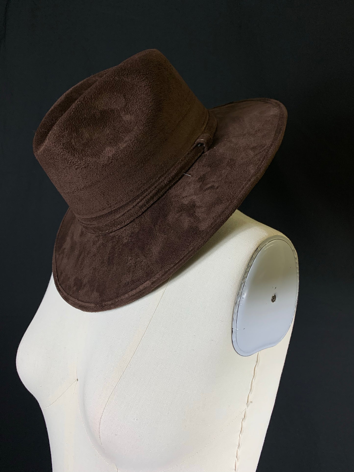 Suede Hat, Sombrero de Gamuza