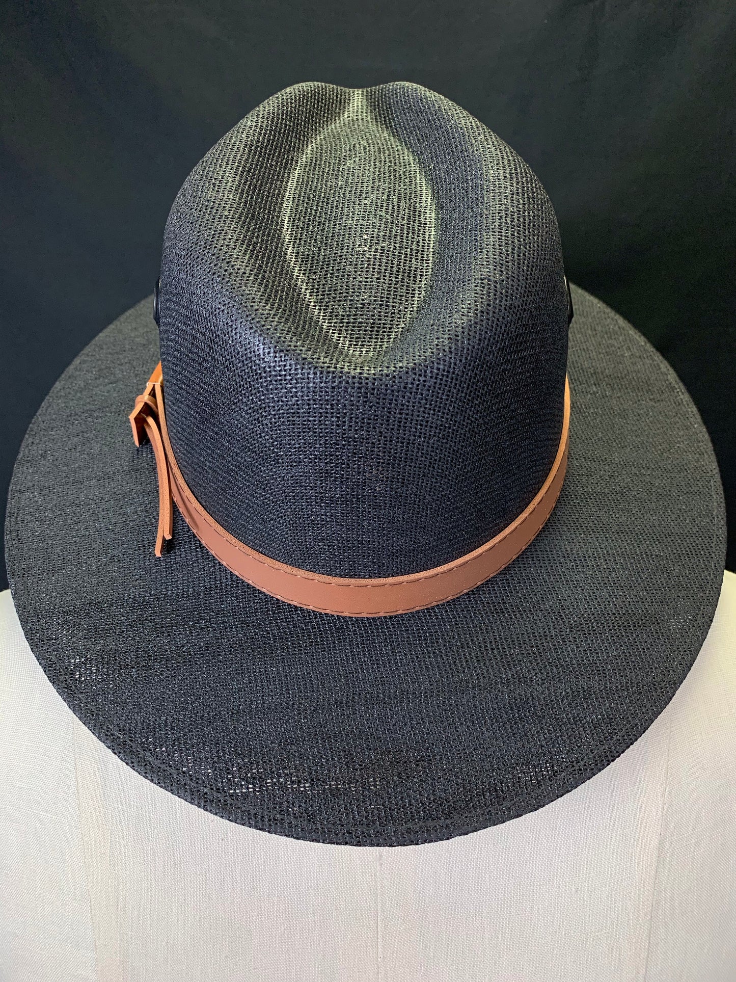 Sombrero Mexicano Con Banda de Piel Café, Mexican Hat with Brown Leather Band